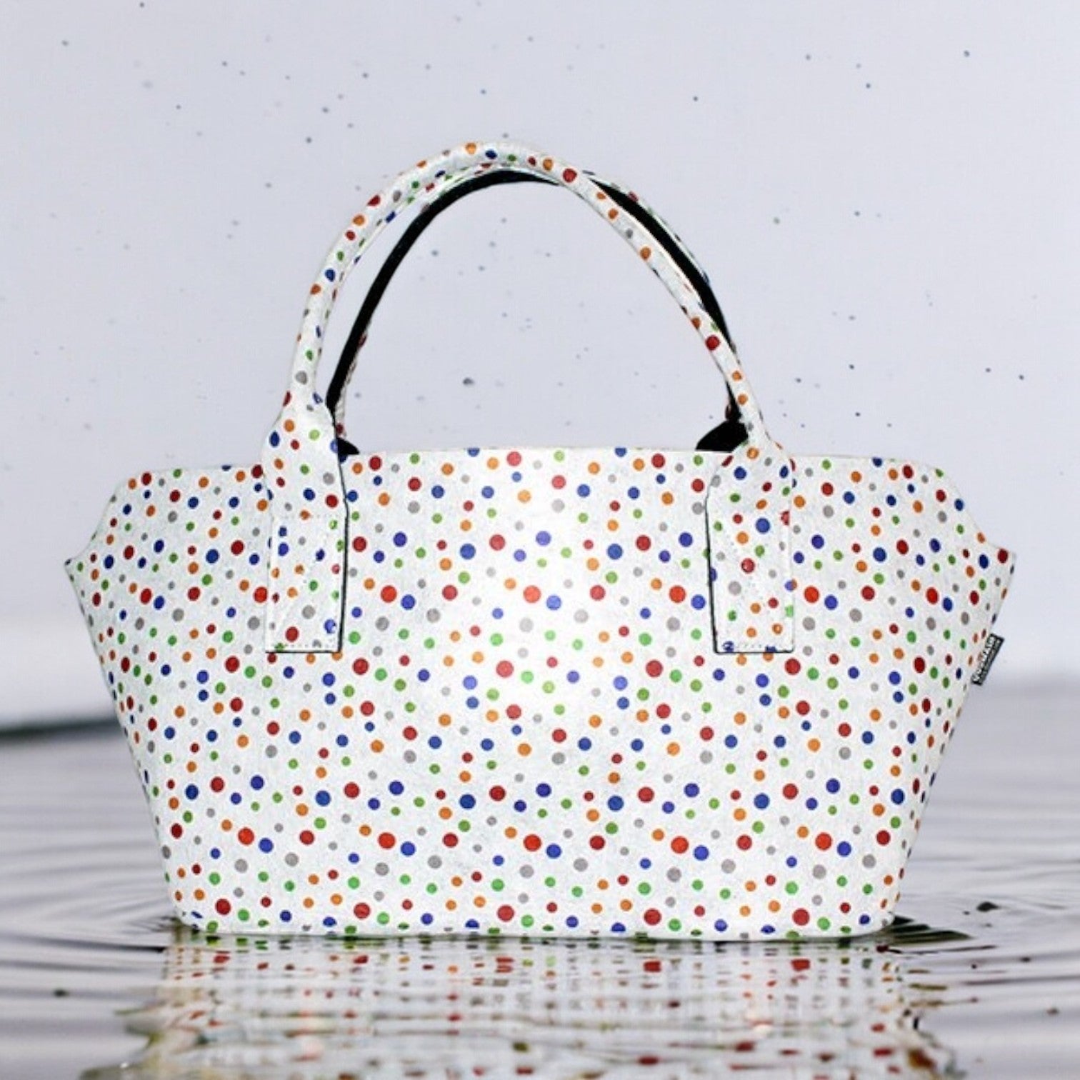 "Polka Dot Paradise" - Die fröhliche Filztasche - Boxkorb