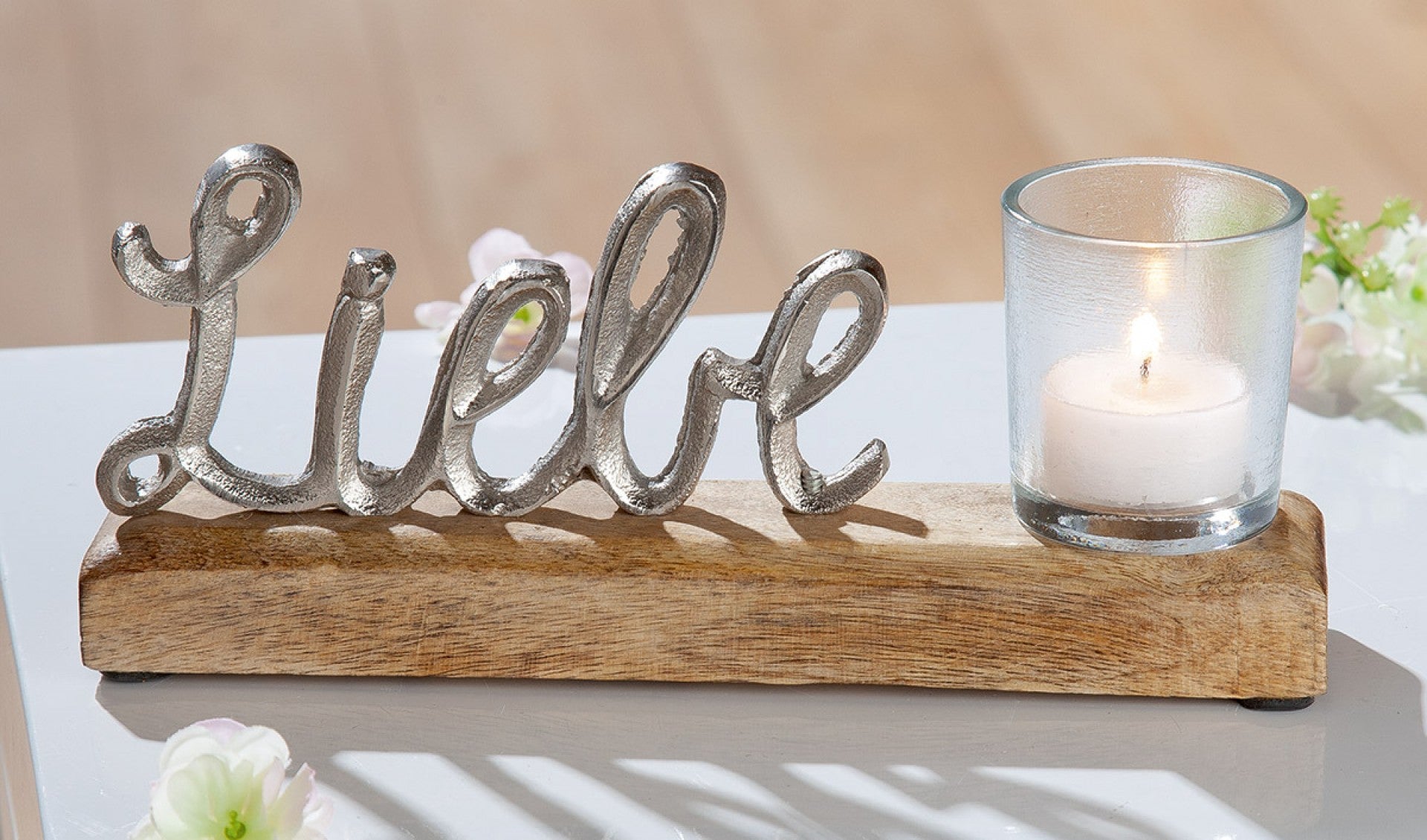 Mini-Schriftzug "Liebe" mit Teelichtleuchter